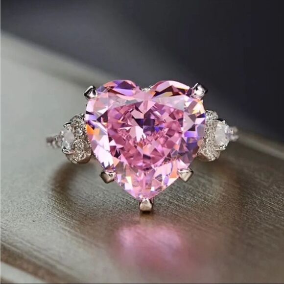 Pink Heart Diamond Cubic Zirconia Embellished With White Engagement Ring 🆕 Gift - Picture 3 of 3